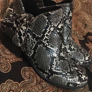 Snakeskin ankle boots size 6.5